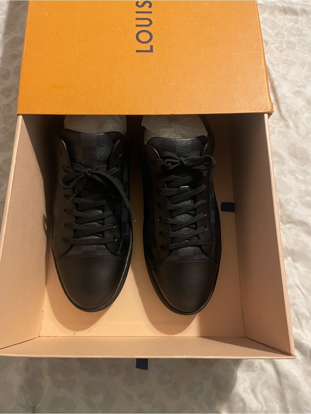 Louis Vuitton Orange Box with Black Logo with Black shoes - Picture 2 of 6